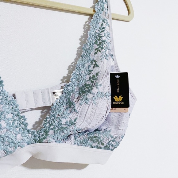 Wacoal - Lace Sky Blue Bra - Picture 3 of 5